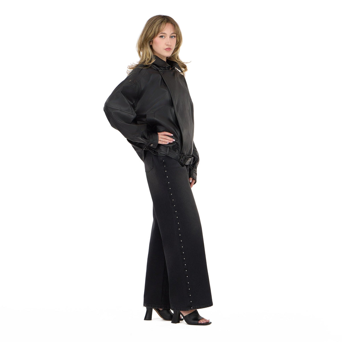 Forever 21 Women’s Oversized PU Jacket with Belted Waist, Faux Leather Outerwear, Relaxed Fit Coat for Casual Street Style and Everyday Wear, Black, Large