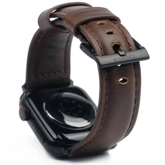 KORDIZ Traditional Leather Band for Apple Watch Series 11, 10, 9, 8, 7, 6 & SE3, SE2, SE [46mm/45mm/44mm] – Full-Grain Genuine Leather Replacement Strap for Men & Women – Classic Wristband Compatible with iWatch (Dark Brown)