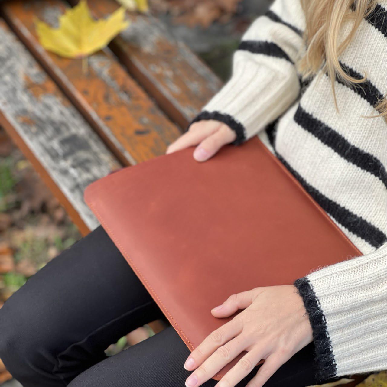 Aartedesign Genuine Leather Sleeve for MacBook 14 Pro 2021-2026 14 Inch M1 M2 M3 M4 Pro/Max A2442 A2779 Case Soft Handmade for Mac 14 Carrying Bag (Vertical, Vintage Cognac)