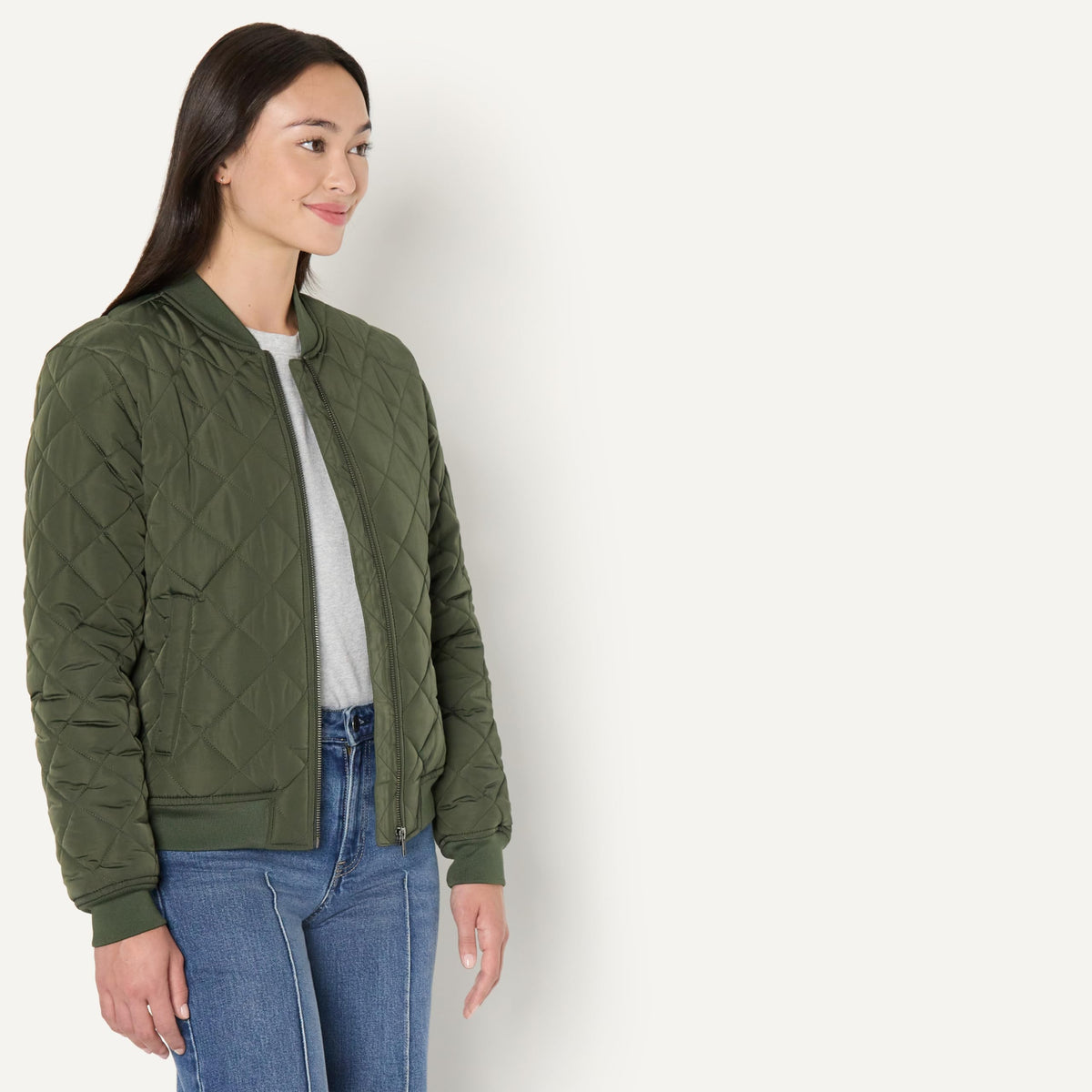 Amazon Essentials Women's Regular-Fit Quilted Jacket, Dark Olive, Small