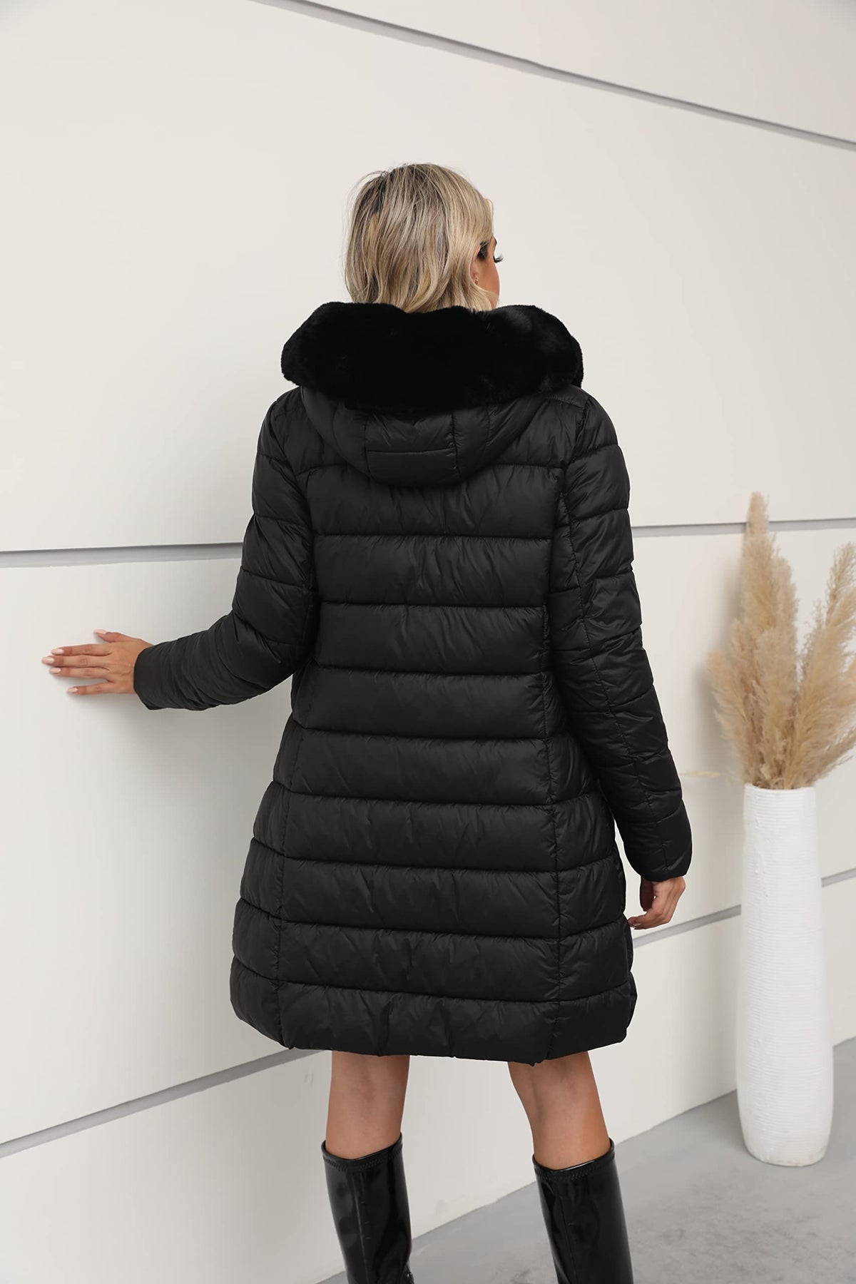 Bellivera Women Faux Leather Winter Trendy puffer jacket water-resistant Thicken Bubble Coat with Fur Hood and Belt 083 BLACK XL