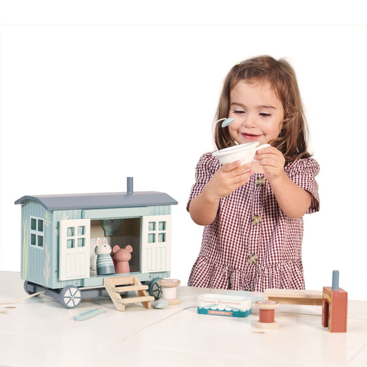 Tender Leaf Toys - Secret Meadow Shepherd’s Hut - Portable Furnished Wooden Shepherd’s Hut on Wheels with 11 Pcs Accessories and 3 Mice Dolls - Open-Ended Play and Story Tellings - Age 3+