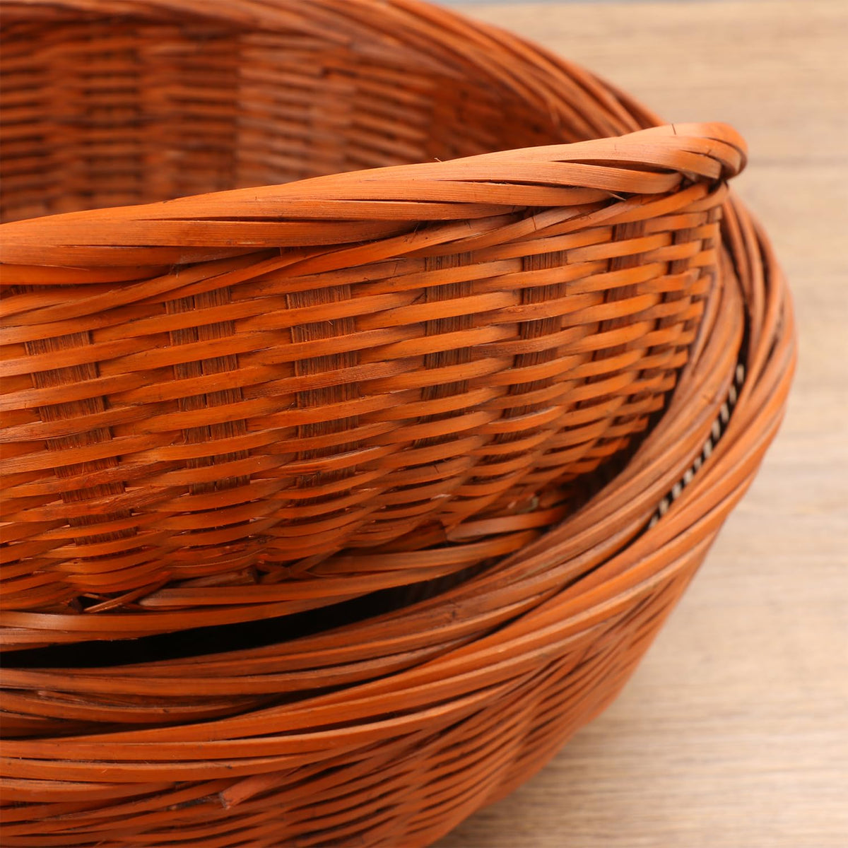 Geytetqi 4 Pack 10.7 Inch Round Hand Weave Bamboo Basket, Round Bamboo Wicker Baskets for Picnic, Wall Decorate and Rustic Party Decorate(10.7 inch