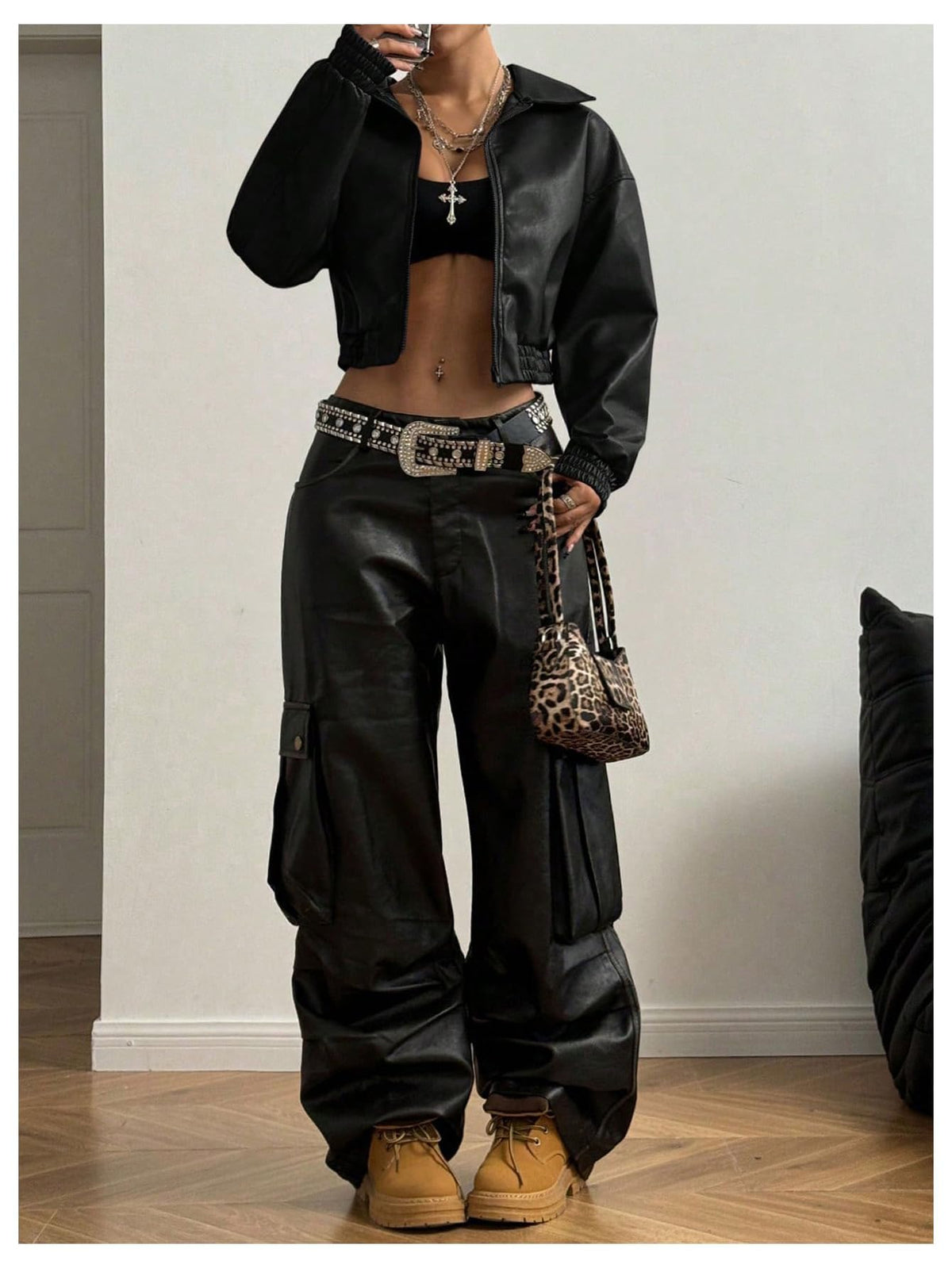 BEAUDRM Women's Y2K Faux PU Leather Jacket Crop Zip Up Motorcycle Coat Long Sleeve Drop Shoulder Motor Bike Jacket Streetwear Black Solid Medium