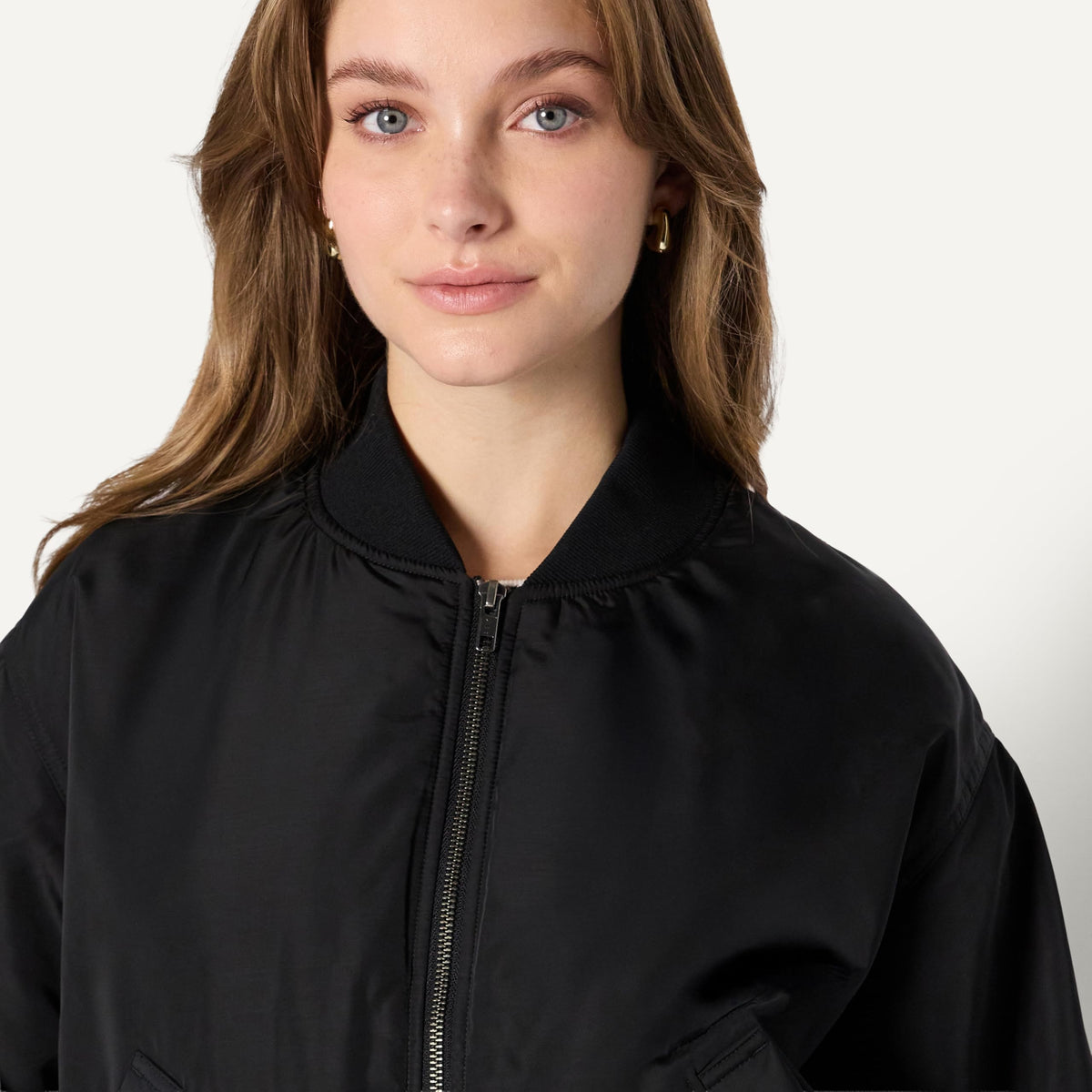 Amazon Essentials Women's Relaxed-Fit Denim Bomber Jacket, Black, X-Large