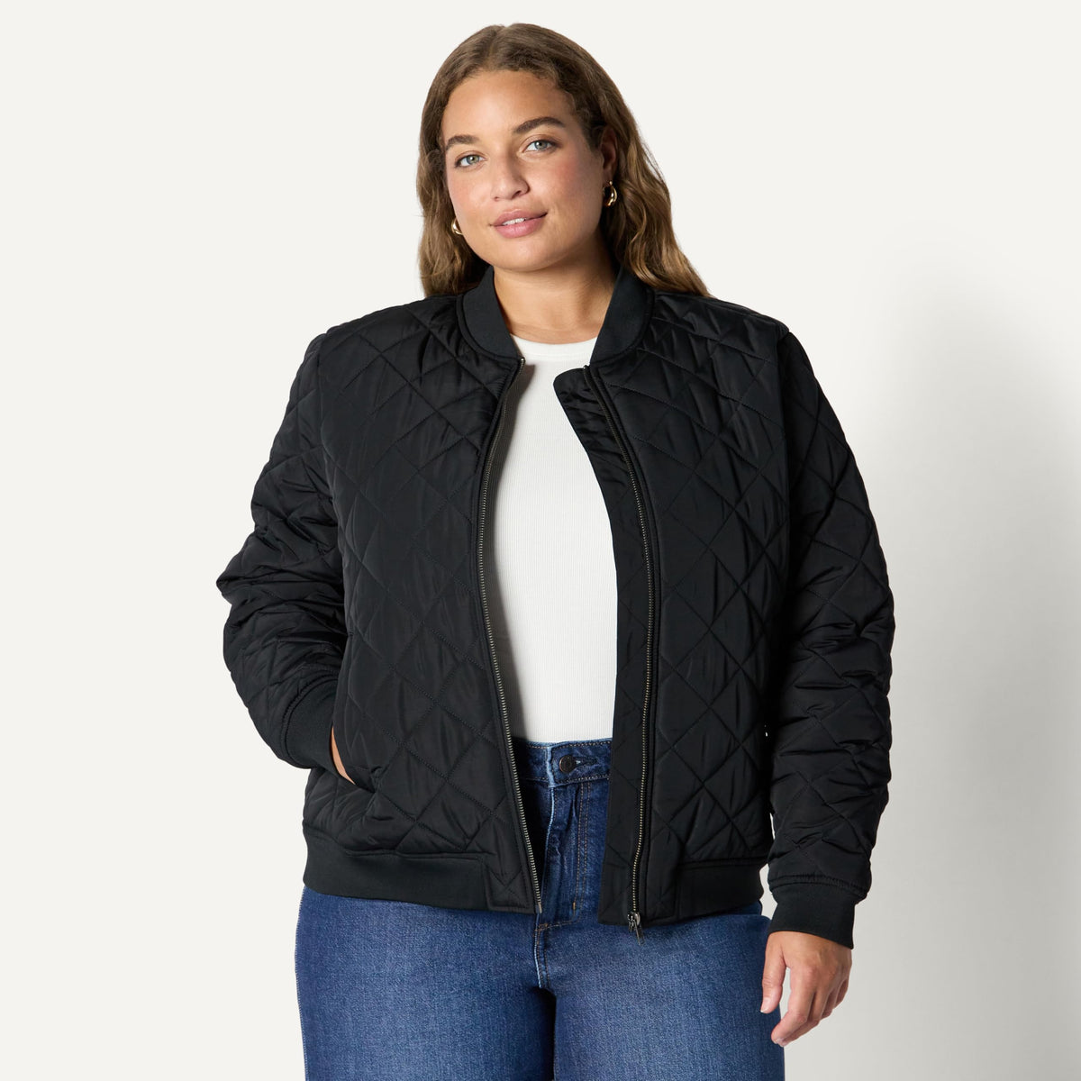Amazon Essentials Women's Regular-Fit Quilted Jacket, Black, Small