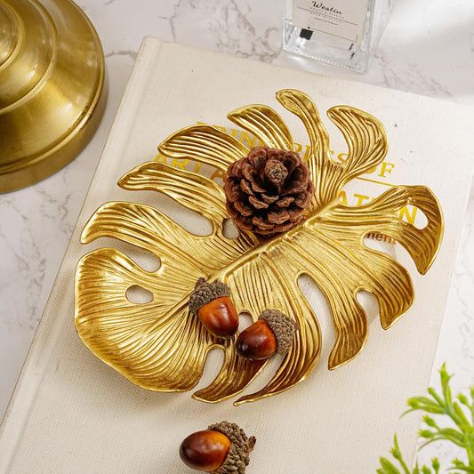 bordorsse Jewelry Dish, Small Trinket Dish, Decorative Metal Vintage Vanity Tray with Leaf Shape for Ring Earring Necklace, Jewelry Organizer for Storage and Display