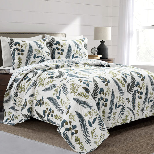Lush Decor Devonia Allover Reversible Oversized 3 Piece Cotton Quilt Set, King, White & Green