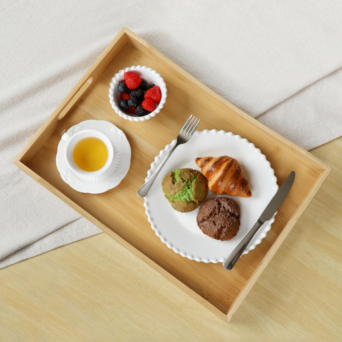 Gobam Bamboo Serving Tray with Handles, 19.7 x 13.8 inch Rectangular Decorative Tray for Entryway, Kitchen, Dining & Living Room, Large Wooden Breakfast Trays for Bed, Coffee Table & Ottoman