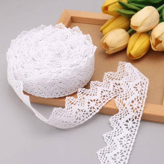 IDONGCAI Cotton Crochet Lace Trim, 1.4 Inch x 10 Yards Triangle Geometric Lace Ribbon for Sewing, Farmhouse Home Decor, DIY Crafts, Wedding Accents and Apparel Embellishments (White)