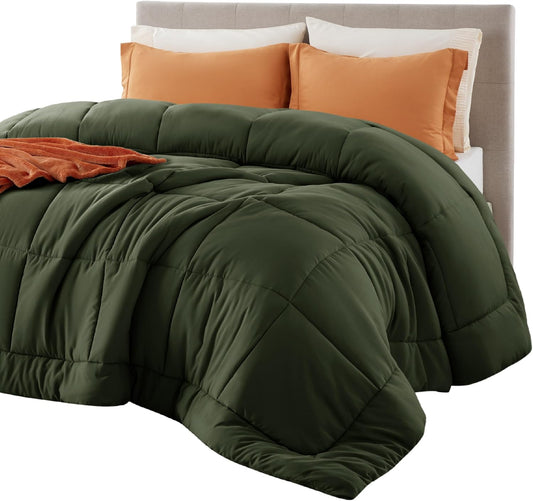 Bedsure Comforter Duvet Insert - All-Season Quilted Down Alternative Bedding, Olive Green, California King 96 x 102 Inches