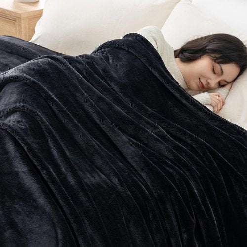Micorfiber Fleece Blanket - Heavyweight Plush Warmth for Couch & Bed | 70in x 90in, Black