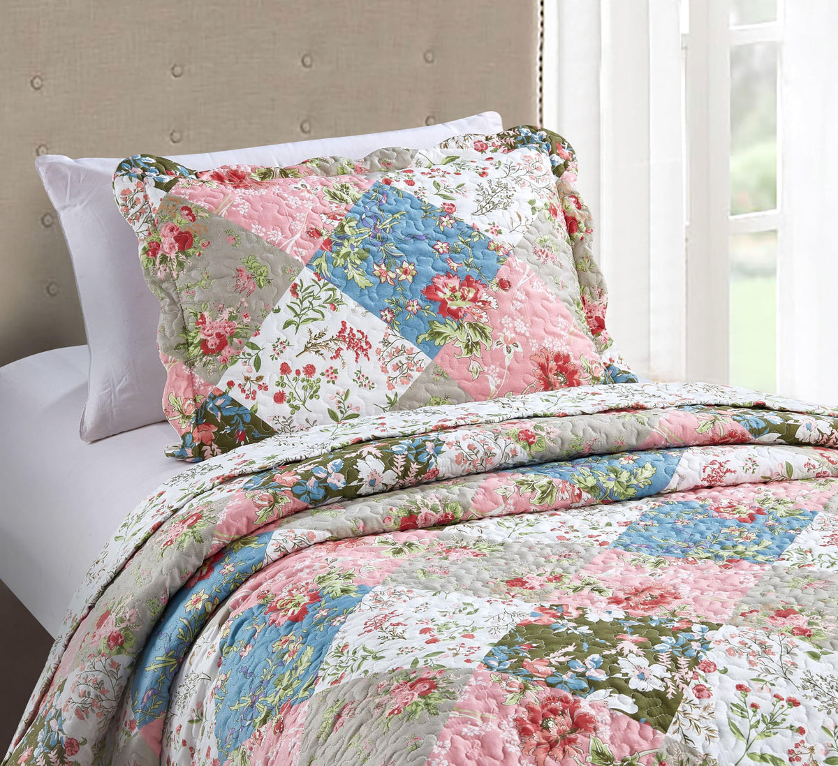 Brilliant Sunshine Peach and Olive Flowers Patchwork, 2-Piece Quilt Set with 1 Sham, Reversible Bedspread, Soft Lightweight Coverlet, All-Season, Twin, Peach Olive